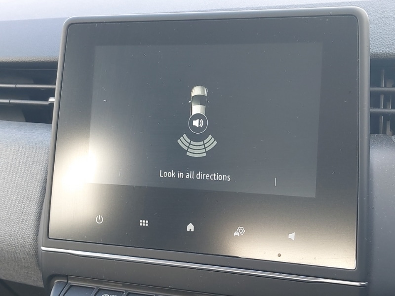 Used Renault Clio 2024 for sale - 77648602: Photo 17