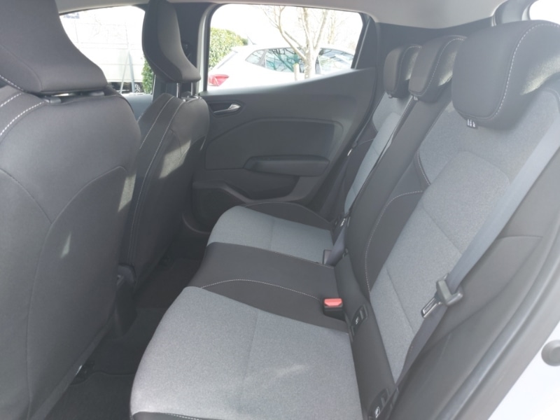 Used Renault Clio 2024 for sale - 77648602: Photo 6