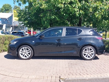 Used Lexus CT 2017 for sale - 79164815: Photo
