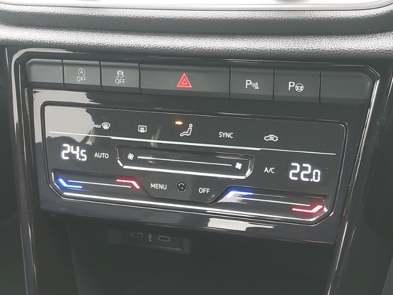 Used Volkswagen T-Roc 2022 for sale - 77682651: Photo 18