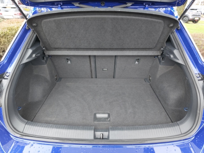 Used Volkswagen T-Roc 2022 for sale - 77682651: Photo 8