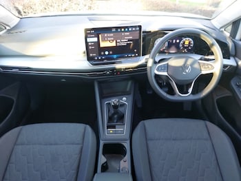 Used Volkswagen Golf 2025 for sale - 77086838: Photo