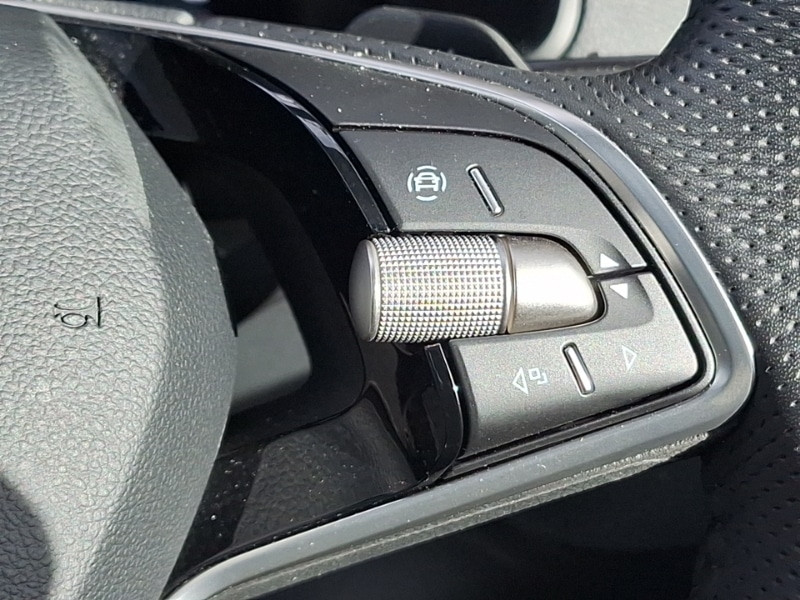 Used Skoda Karoq 2024 for sale - 76771546: Photo 13