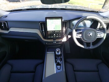 Used Volvo XC60 2025 for sale - 77874376: Photo