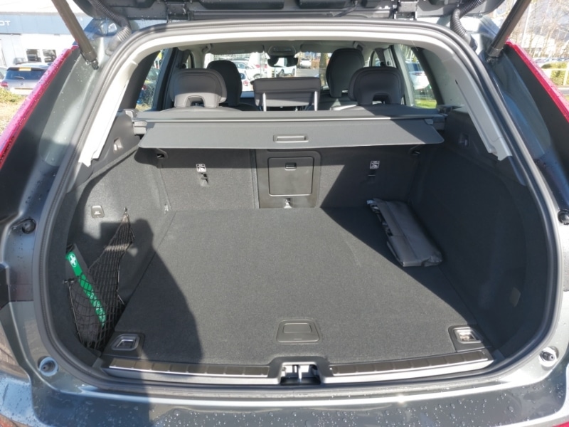 Used Volvo XC60 2025 for sale - 77874376: Photo 8