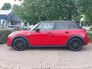 Used MINI Hatch 2019 for sale - 79529481: Photo
