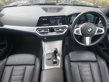 Used BMW 3 Series 2021 for sale - 77165308: Photo
