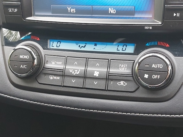 Used Toyota RAV4 2018 for sale - 76221569: Photo 18