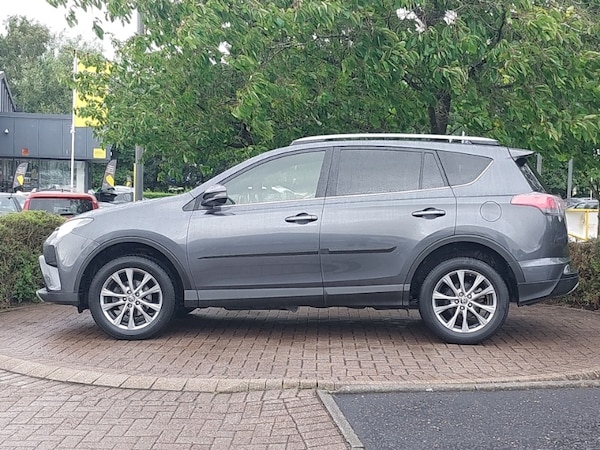 Used Toyota RAV4 2018 for sale - 76221569: Photo 4