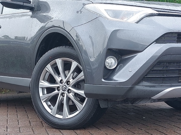 Used Toyota RAV4 2018 for sale - 76221569: Photo 9