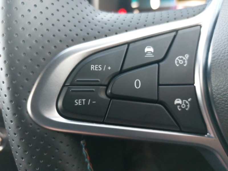 Used Renault Clio 2023 for sale - 76893799: Photo 12