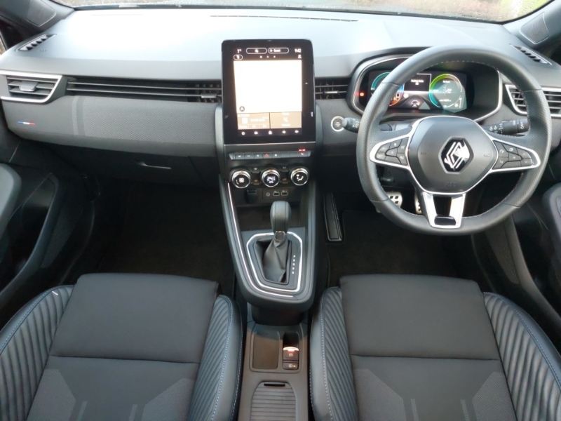 Used Renault Clio 2023 for sale - 76893799: Photo 2