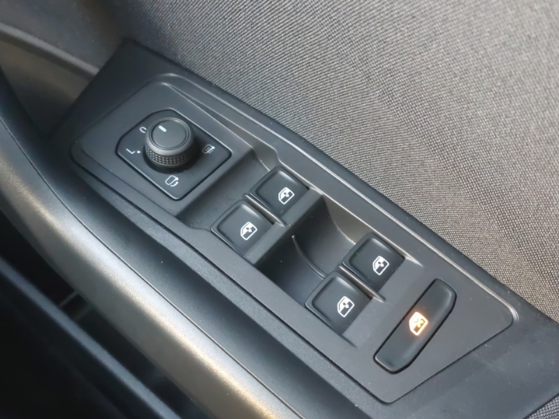 Used Volkswagen T-Roc 2023 for sale - 76628747: Photo 14