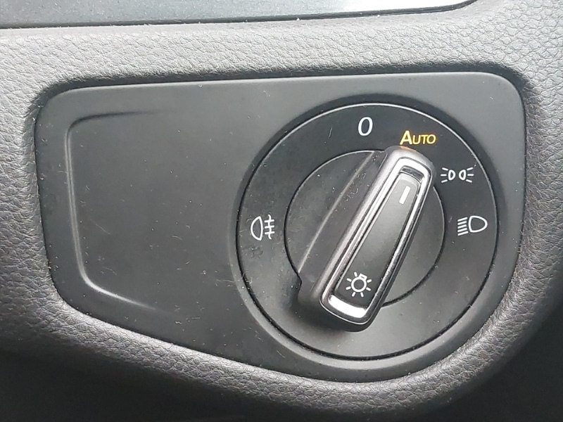 Used Volkswagen Golf 2018 for sale - 78169610: Photo 11