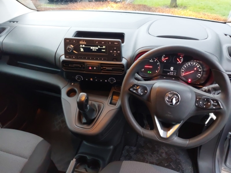 Used Vauxhall Combo 2019 for sale - 77304201: Photo 2