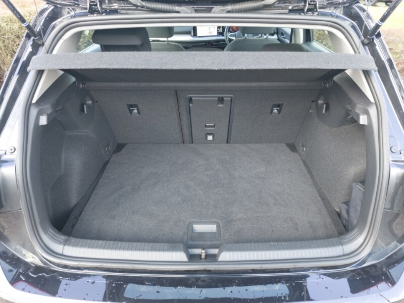 Used Volkswagen Golf 2023 for sale - 77999880: Photo 8