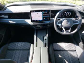 Used Volkswagen Passat 2025 for sale - 74919806: Photo
