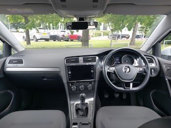 Used Volkswagen Golf 2018 for sale - 79087010: Photo