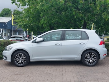 Used Volkswagen Golf 2018 for sale - 79087010: Photo