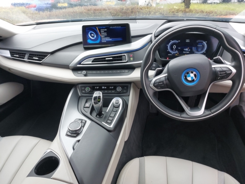 Used BMW i8 2016 for sale - 78040755: Photo 2