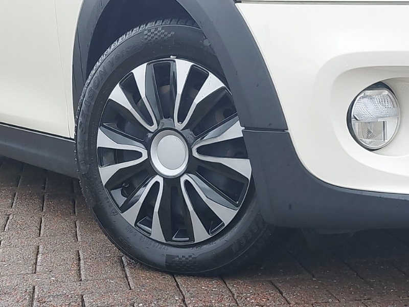 Used MINI Hatch 2019 for sale - 77433368: Photo 9