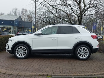 Used Volkswagen T-Roc 2025 for sale - 76849004: Photo