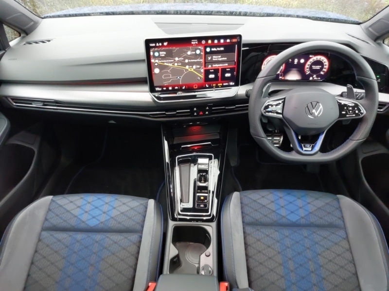 Used Volkswagen Golf 2025 for sale - 76970551: Photo 2