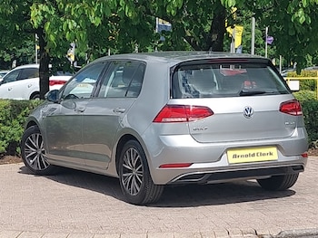 Used Volkswagen Golf 2018 for sale - 78816765: Photo