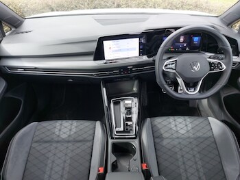 Used Volkswagen Golf 2023 for sale - 78085219: Photo