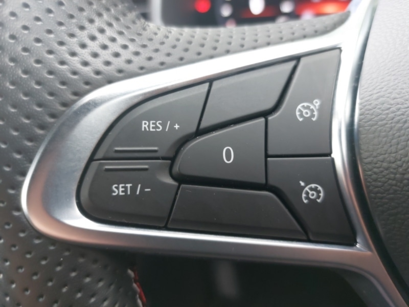 Used Renault Clio 2023 for sale - 76121168: Photo 12