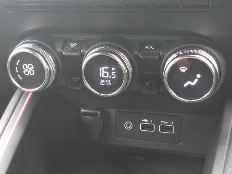 Used Renault Clio 2023 for sale - 76121168: Photo 18