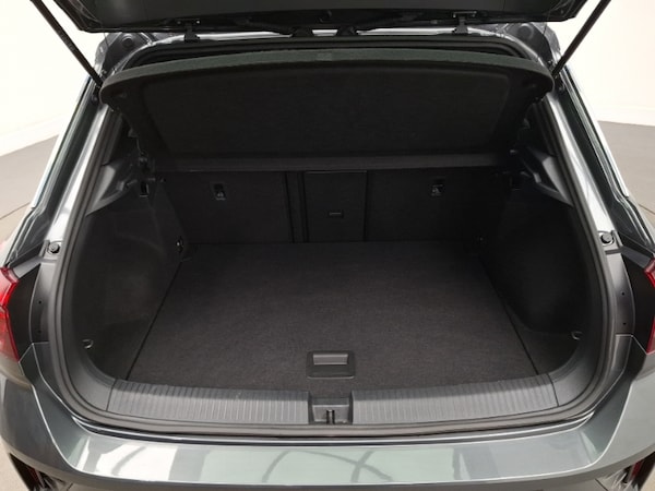 Used Volkswagen T-Roc 2022 for sale - 76317646: Photo 8