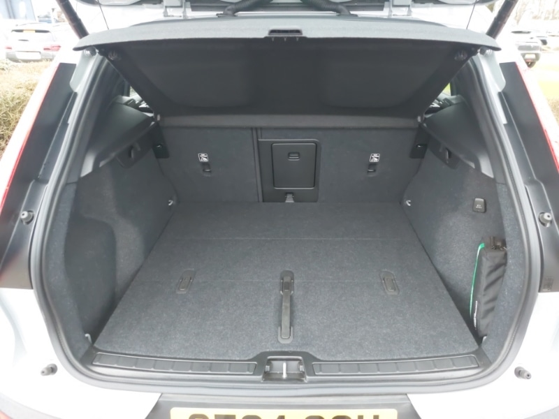 Used Volvo XC40 2024 for sale - 77767540: Photo 8