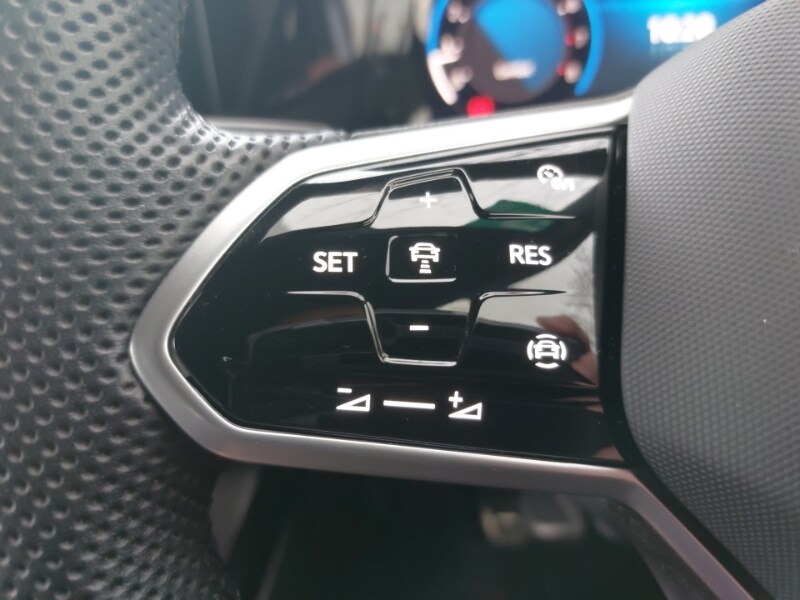 Used Volkswagen Golf 2023 for sale - 77652077: Photo 12