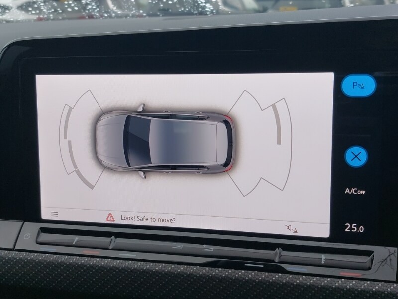 Used Volkswagen Golf 2023 for sale - 77652077: Photo 17