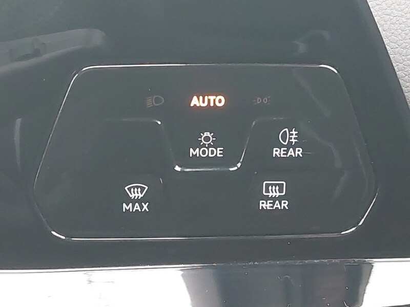 Used Volkswagen Golf 2023 for sale - 77652077: Photo 19