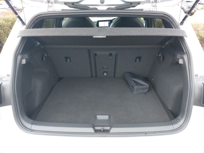 Used Volkswagen Golf 2023 for sale - 77652077: Photo 8