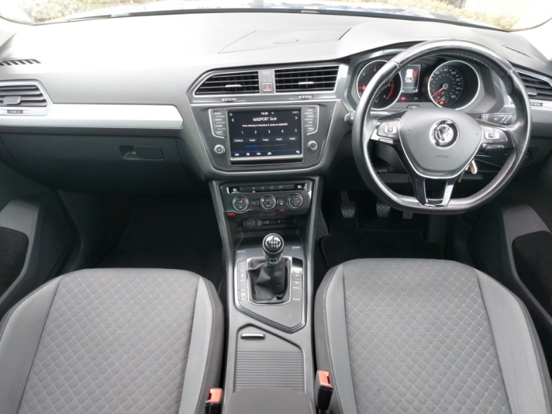 Used Volkswagen Tiguan 2017 for sale - 76078706: Photo 2