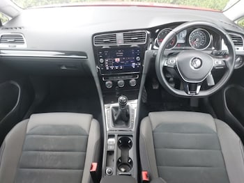 Used Volkswagen Golf 2018 for sale - 78906048: Photo