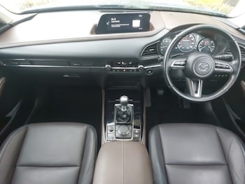 Used Mazda CX-30 2022 for sale - 76151005: Photo 2