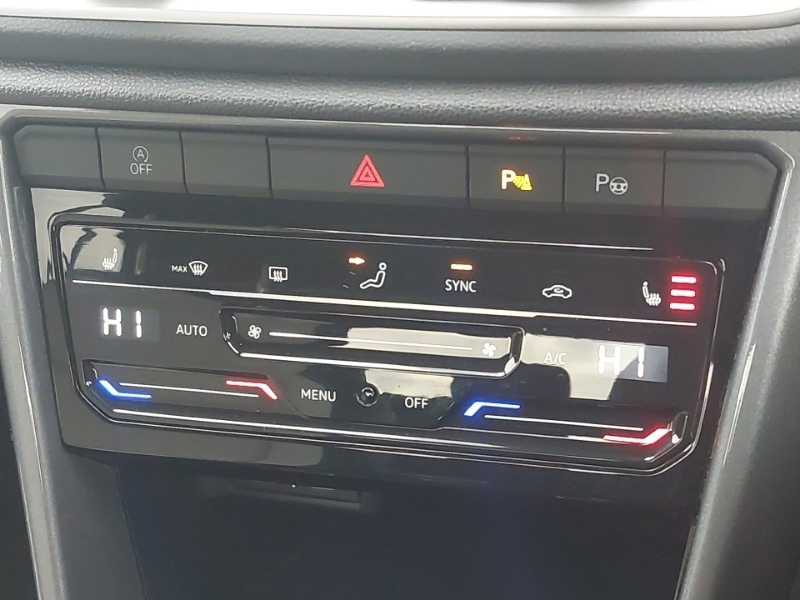 Used Volkswagen T-Roc 2023 for sale - 76609939: Photo 18