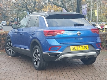Used Volkswagen T-Roc 2023 for sale - 76609939: Photo