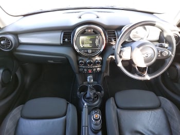 Used MINI Hatch 2018 for sale - 78803476: Photo