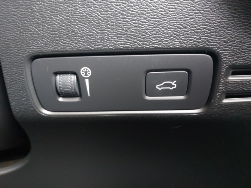 Used Volvo XC40 2019 for sale - 78033516: Photo 19