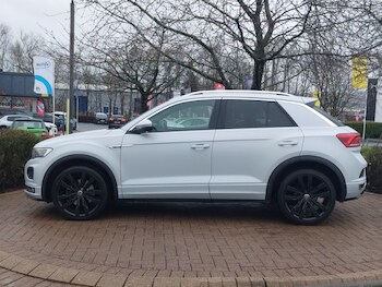 Used Volkswagen T-Roc 2021 for sale - 77522832: Photo