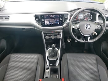 Used Volkswagen T-Roc 2022 for sale - 78572584: Photo