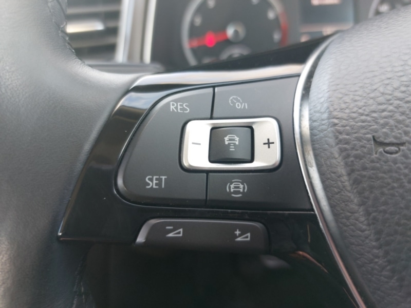 Used Volkswagen T-Roc 2018 for sale - 77689712: Photo 12