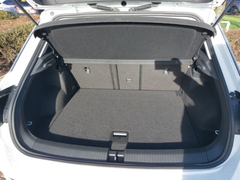 Used Volkswagen T-Roc 2018 for sale - 77689712: Photo 8