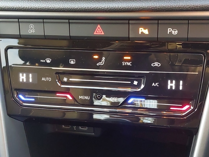 Used Volkswagen T-Roc 2025 for sale - 77123216: Photo 18