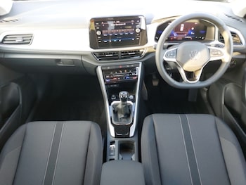 Used Volkswagen T-Roc 2025 for sale - 77123216: Photo